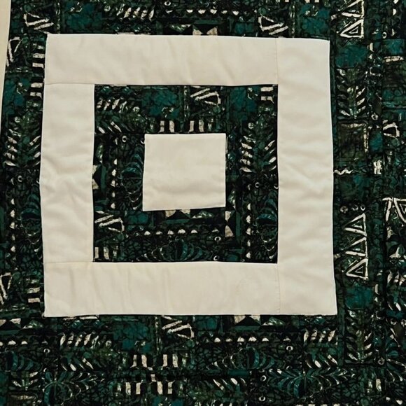 Handmade Green and White Patchwork Quilt Throw Geometric Pattern 38" x 54" - Picture 6 of 16
